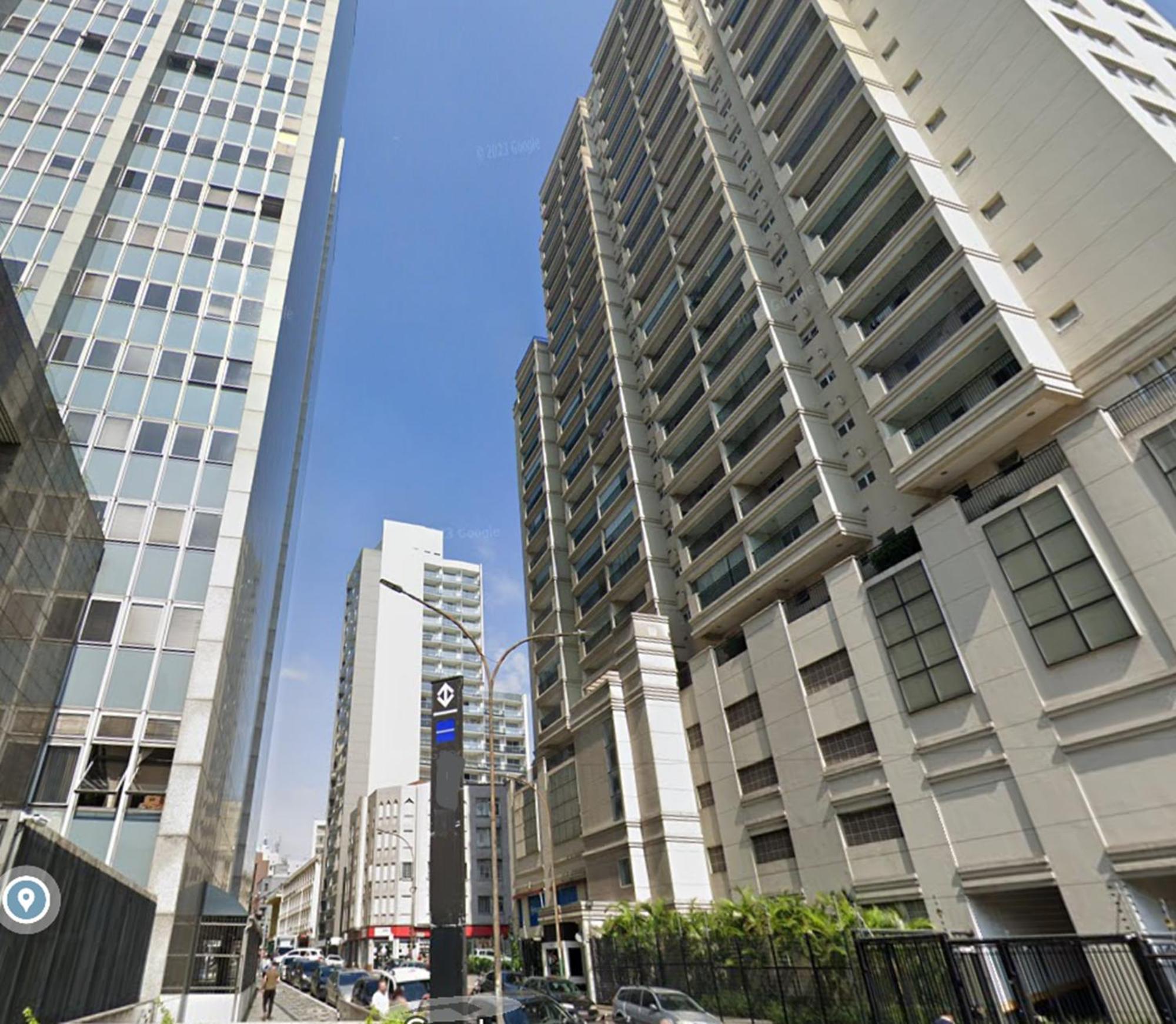Apto Em Frente Ao Metro - Perto De Tudo - Centro São Paulo